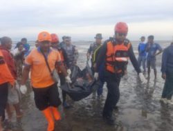 Tragis! Warga Situbondo Tewas Diduga Tersambar Petir di Pantai Paras